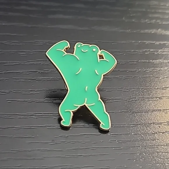 Bodybuilder Frog Enamel Pin - Picture 1 of 3